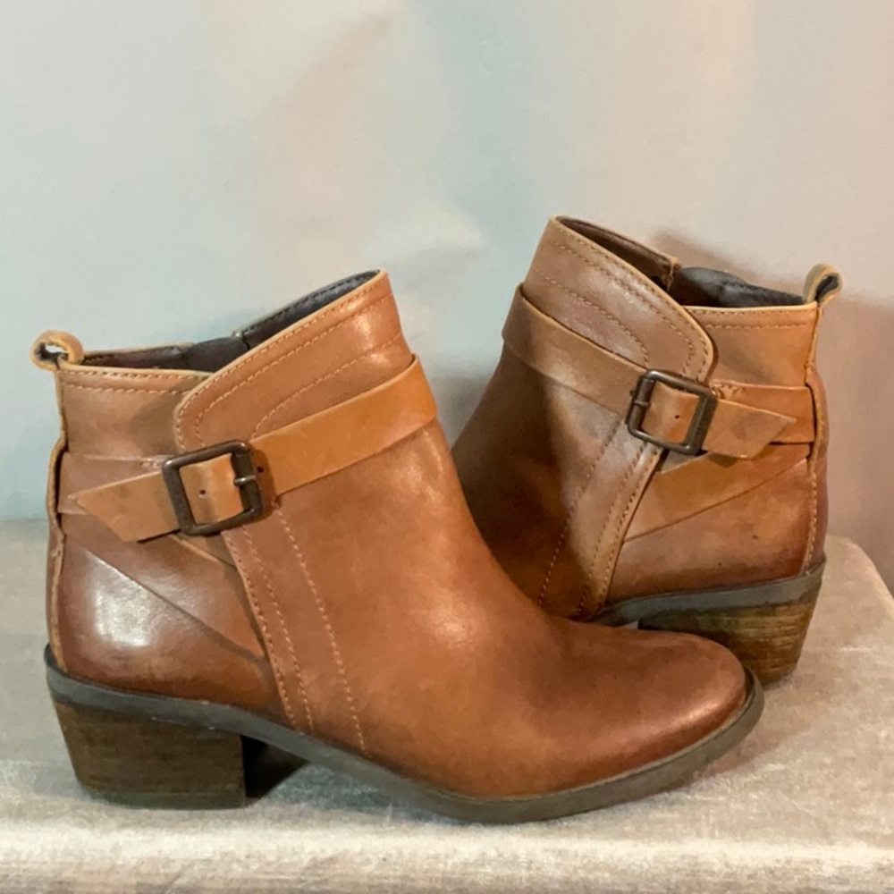 Vince Camuto Leather Ankle Boots